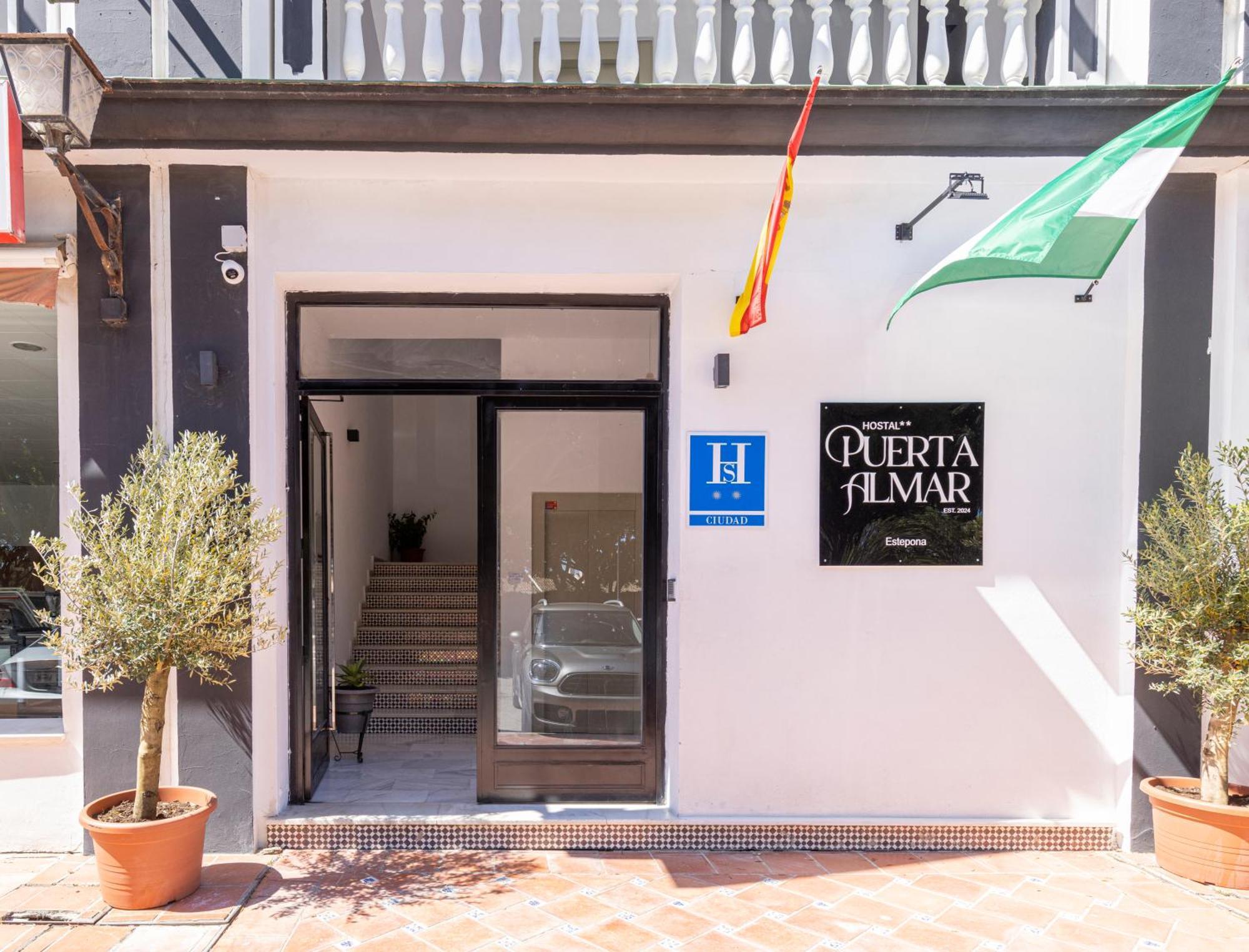 Hostal Puerta Almar Estepona Exterior foto