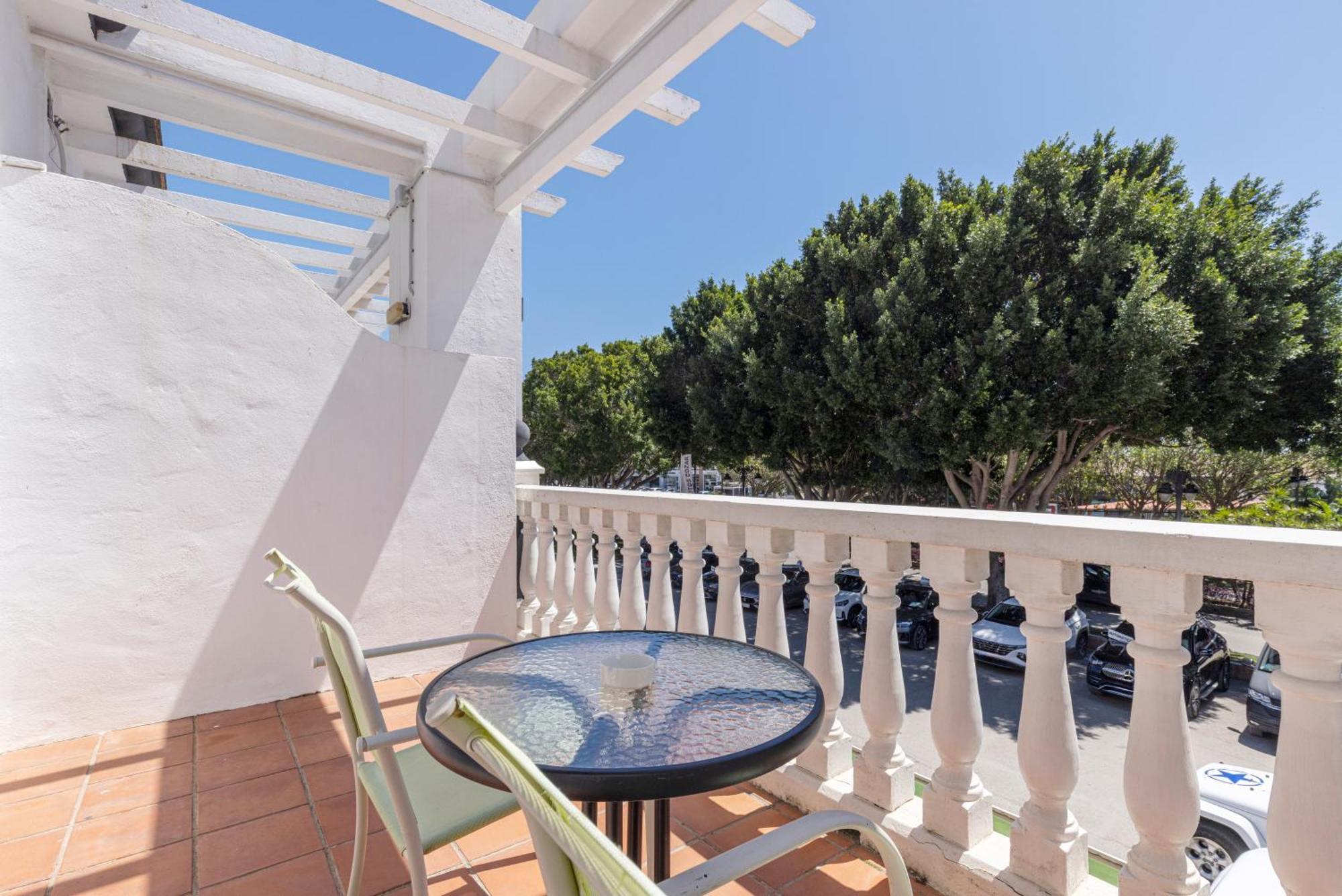 Hostal Puerta Almar Estepona Exterior foto